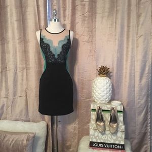 Sleeveless Laced Dress